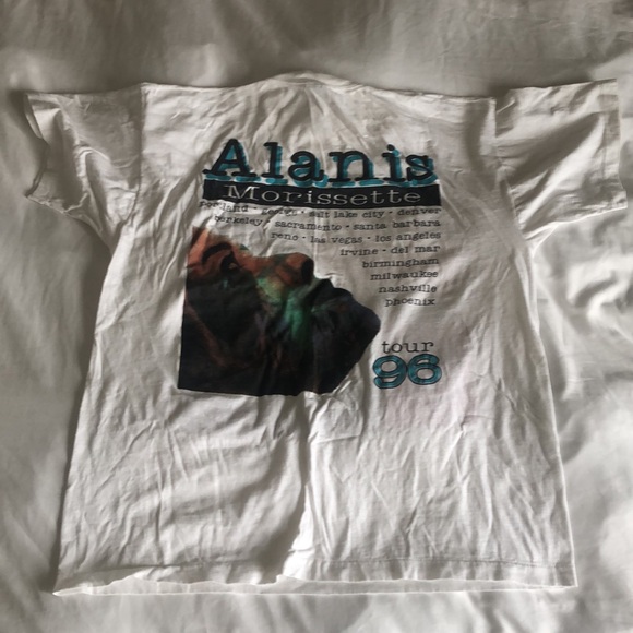 *RARE* 1996 Alanis Morissette concert T-Shirt - Picture 2 of 5